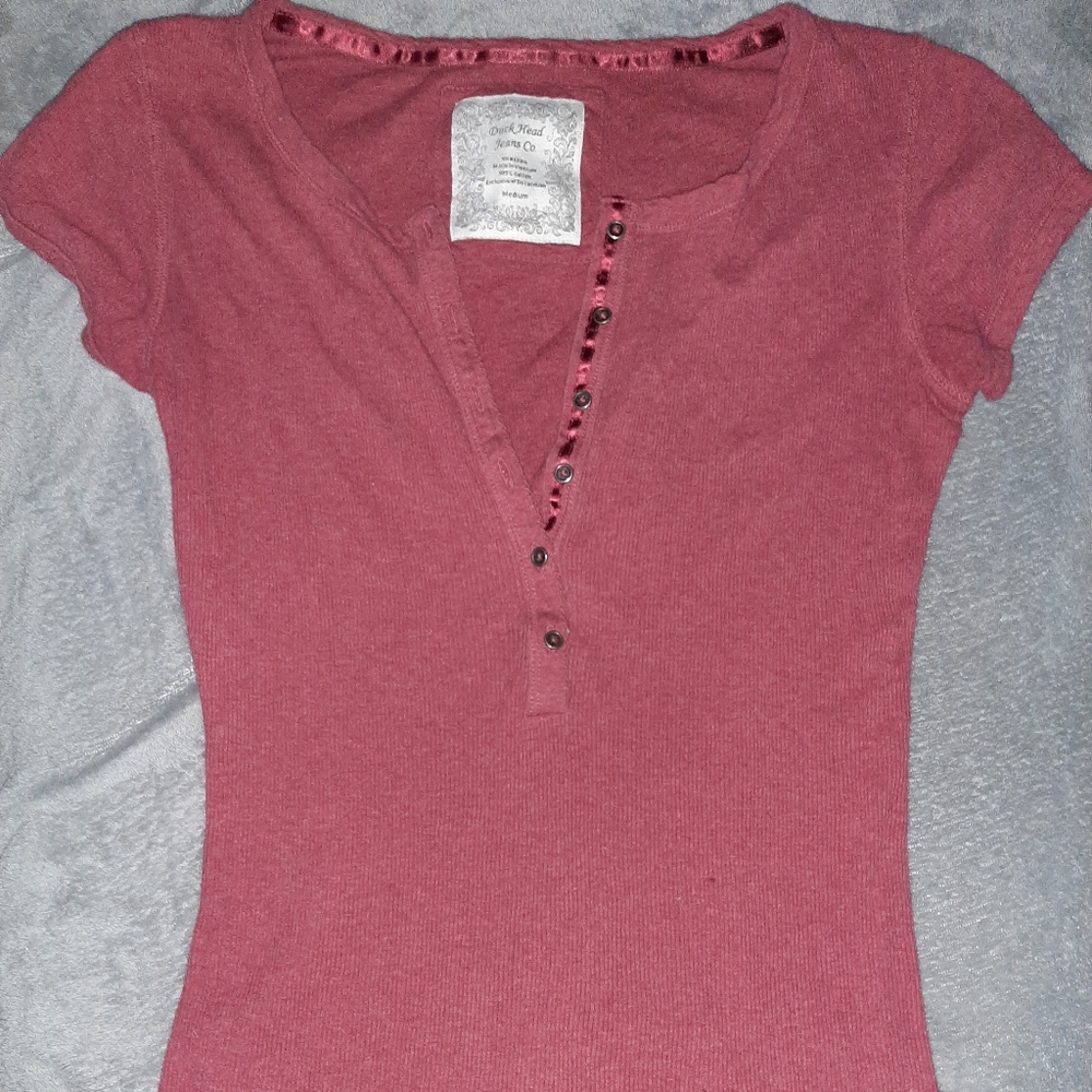 Women's duck head short sleeve shirt